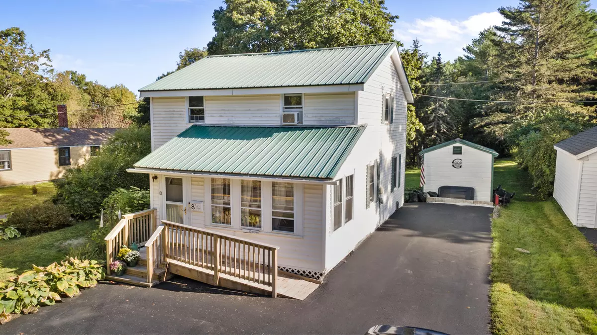 Hallowell, ME 04347,8 Maple ST