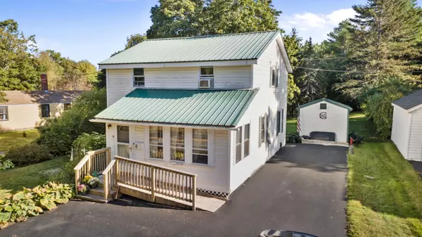 Hallowell, ME 04347,8 Maple ST