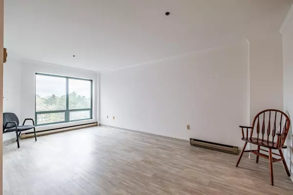 South Portland, ME 04106,148 Breakwater DR #501