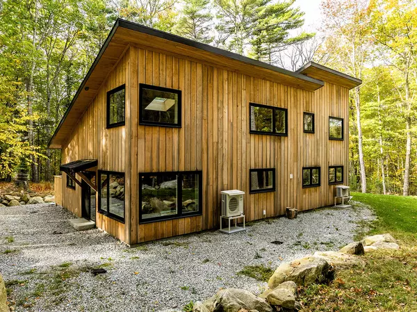 Camden, ME 04843,109 Start RD