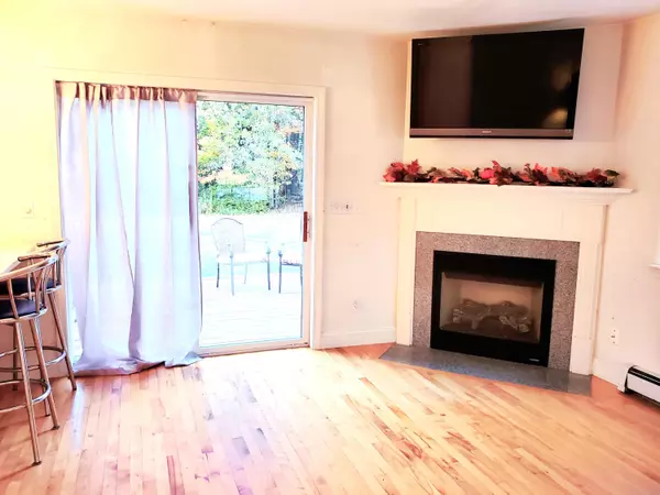 South Portland, ME 04106,210 Barnstable RD