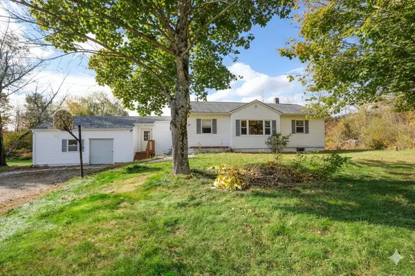 62 Litchfield RD, Bowdoin, ME 04287