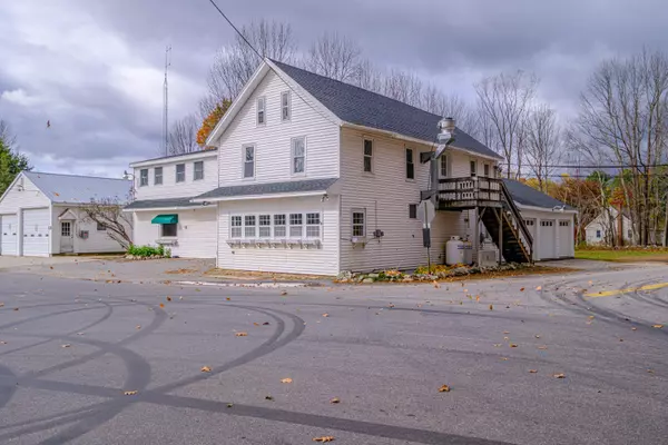 Pownal, ME 04069,83 Fickett RD