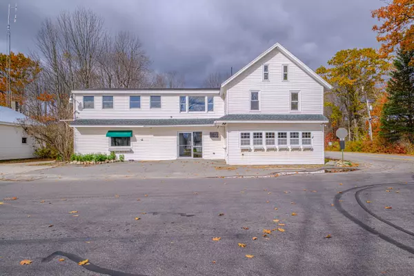 Pownal, ME 04069,83 Fickett RD