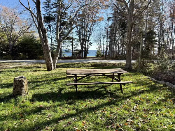 Bristol, ME 04554,69 Mcfarland Shore RD