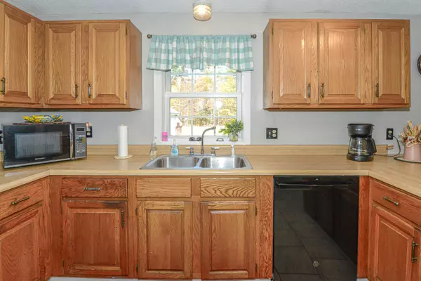 Fryeburg, ME 04037,12 Fairview DR