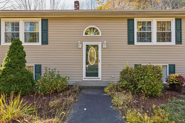 Auburn, ME 04210,196 Beech Hill RD