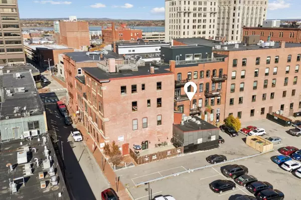 Portland, ME 04101,15 Brown ST #206