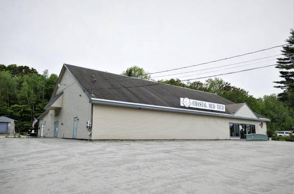 25 Douglas HWY, Ellsworth, ME 04605