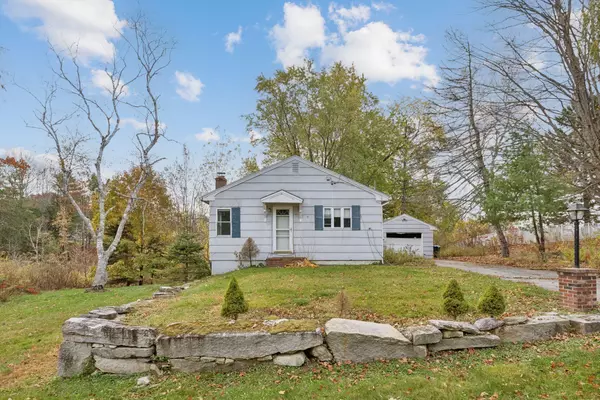 Falmouth, ME 04105,3 Eastern AVE