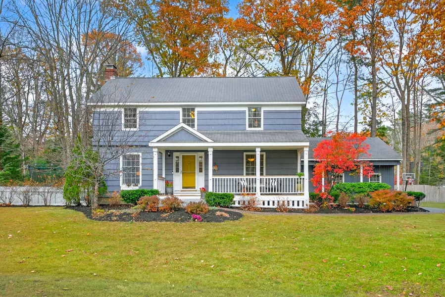 13 Knight ST, Falmouth, ME 04105