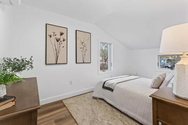 Saco, ME 04072,22 James ST