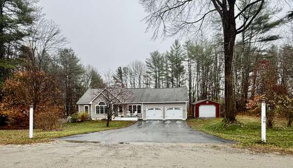 26 Whispering Pines LN, Monmouth, ME 04259