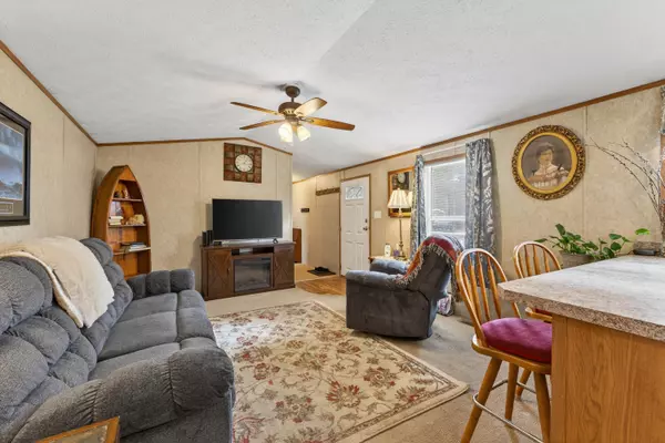 Standish, ME 04084,21 Deer Hill AVE