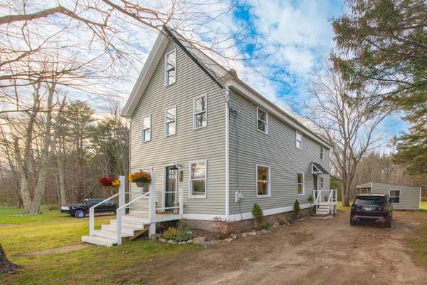 5 Knights Pond RD, South Berwick, ME 03908