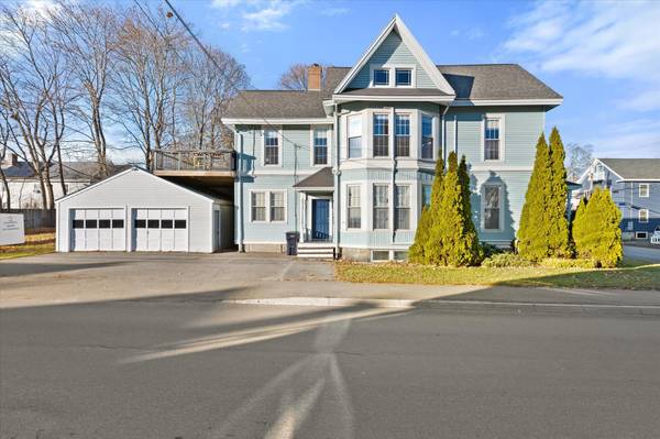 120 Forest AVE, Bangor, ME 04401