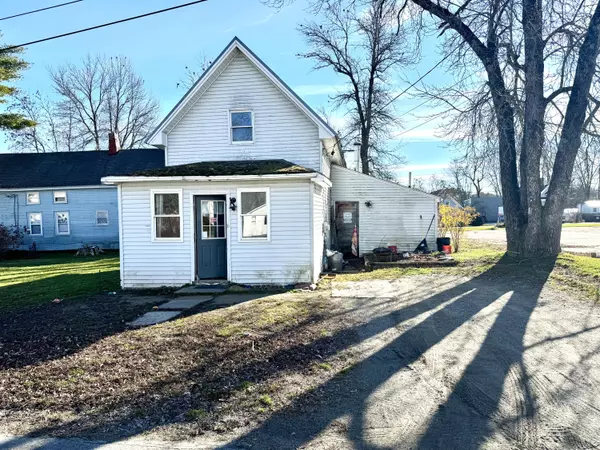 Clinton, ME 04927,41 Church ST