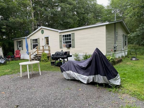 24 Rollerson RD, Belfast, ME 04915