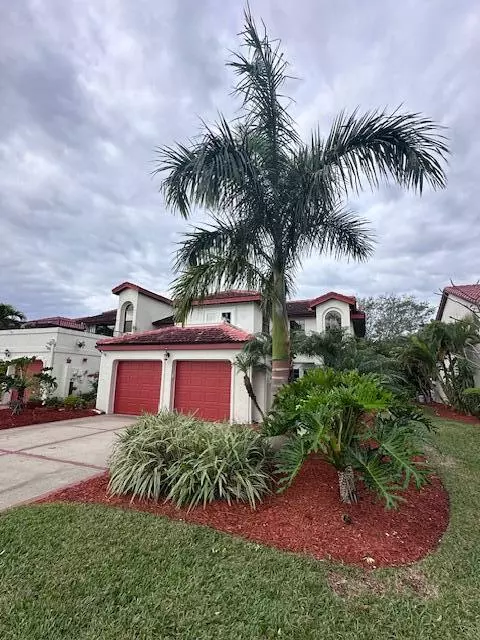 2571 Sykes Creek DR, Merritt Island, FL 32953