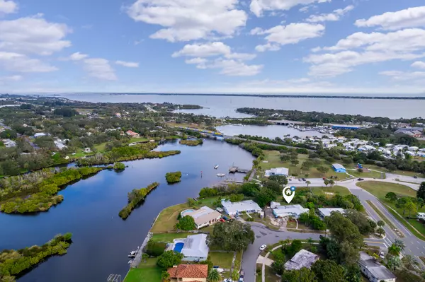 2911 Sailfish ST NE,  Palm Bay,  FL 32905