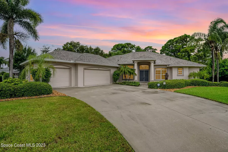 2225 Marsh Harbor AVE, Merritt Island, FL 32952