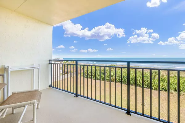 Cocoa Beach, FL 32931,3060 N Atlantic AVE #402