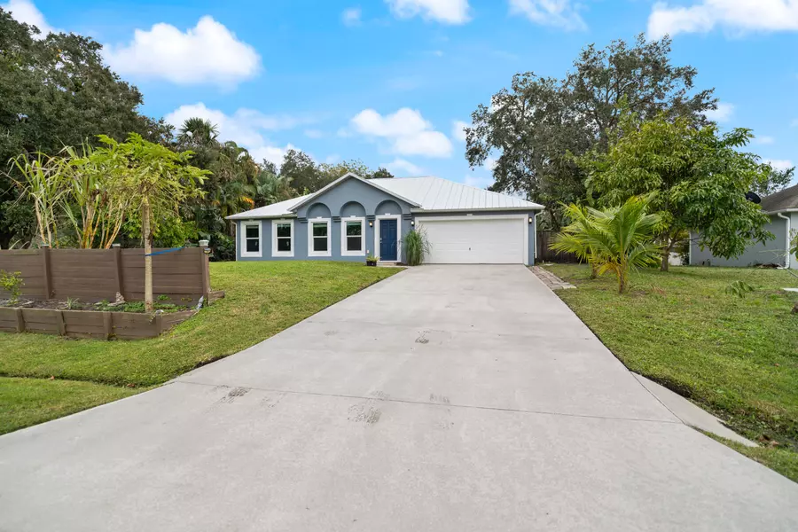 600 Bayharbor TER, Sebastian, FL 32958