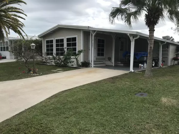 Barefoot Bay, FL 32976,243 Kiwi DR