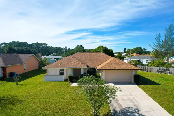 1626 Falk TER SE, Palm Bay, FL 32909