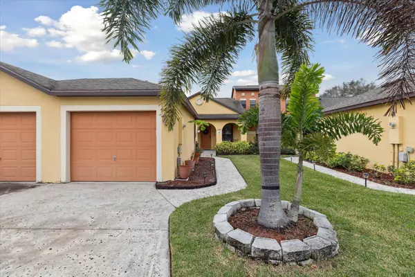 Melbourne, FL 32901,1030 Luminary CIR #102