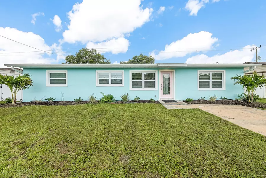 411 4th ST, Merritt Island, FL 32953