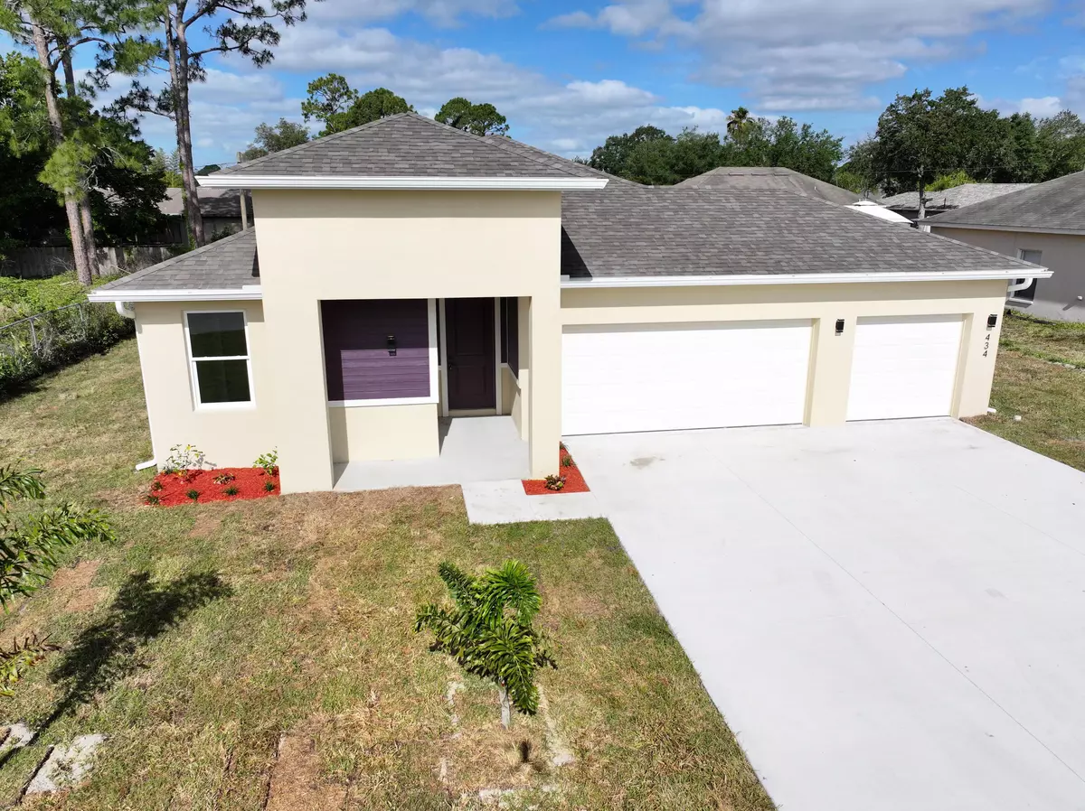 Palm Bay, FL 32907,434 Borraclough AVE