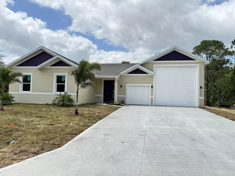 3240 Aspen RD SE, Palm Bay, FL 32909