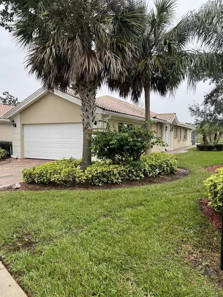 3458 Leclaire LN SE, Palm Bay, FL 32909