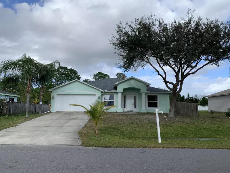 1535 Welter ST SE, Palm Bay, FL 32909