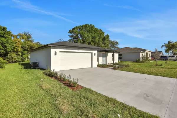 Titusville, FL 32796,955 Luna TER