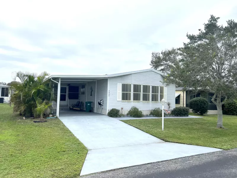 7606 Longhorn AVE #12, Micco, FL 32976