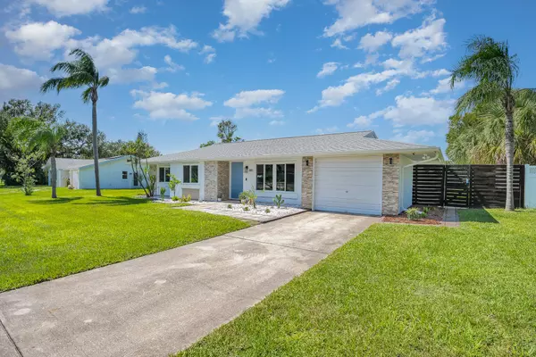 Palm Bay, FL 32905,881 Riviera DR NE