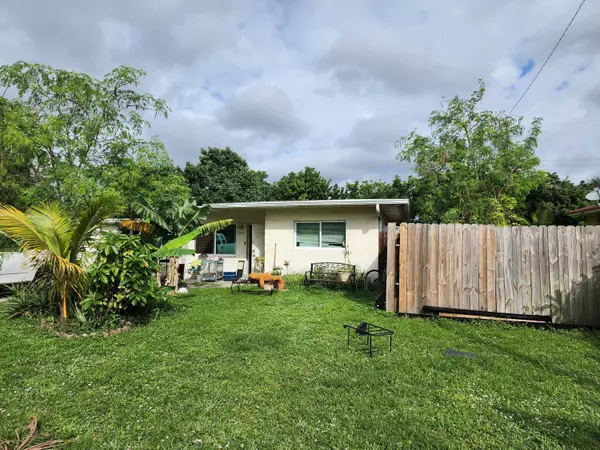 Hollywood, FL 33021,5721 Cleveland ST