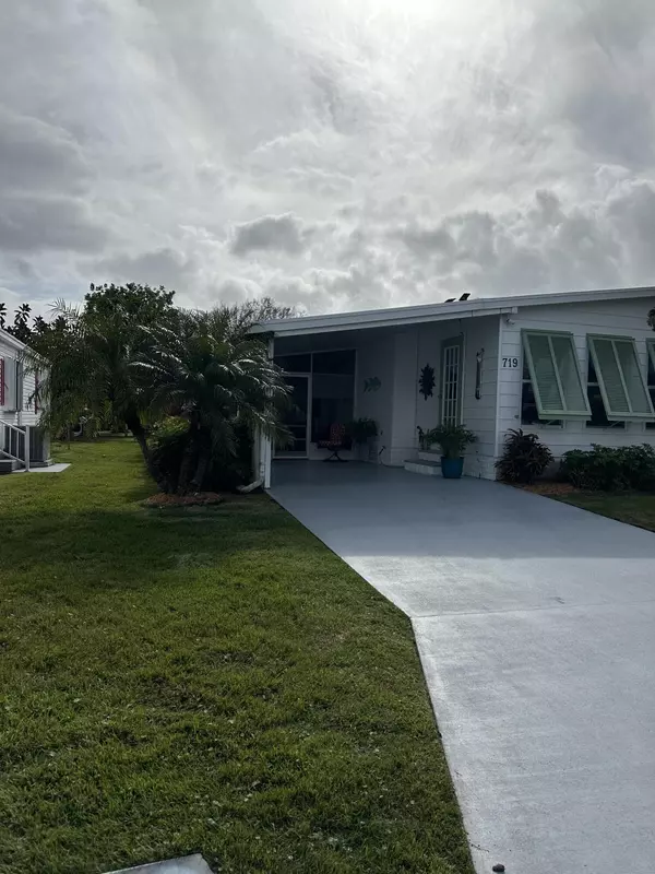 Barefoot Bay, FL 32976,719 Bougainvillea CIR