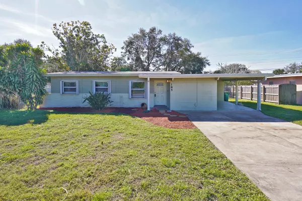 185 Spruce AVE,  Merritt Island,  FL 32953