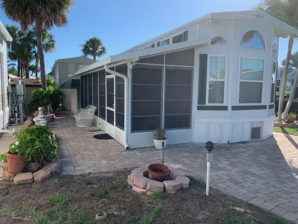 Melbourne Beach, FL 32951,634 Horizon LN #324