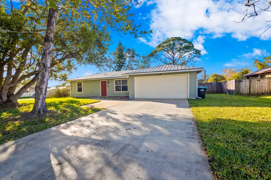 746 Boc CIR NW, Palm Bay, FL 32907