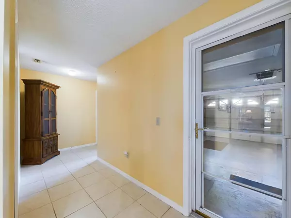 Melbourne, FL 32935,2221 Breezy CIR