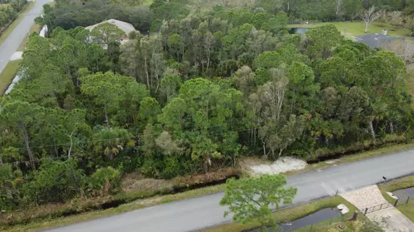 Malabar, FL 32950,2480 Lacourt LN