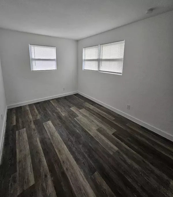 Daytona Beach, FL 32117,1336 Imperial DR