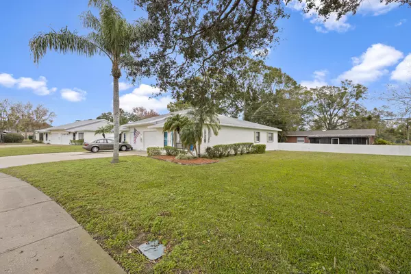 Titusville, FL 32796,127 Mcneela DR #127