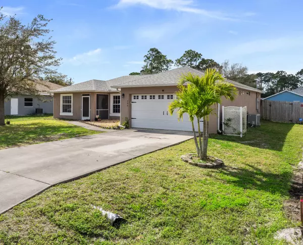 466 Iroquois AVE NW, Palm Bay, FL 32907