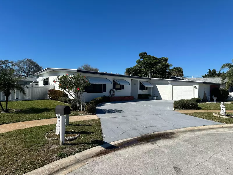 1305 Ebbtide AVE, Merritt Island, FL 32952