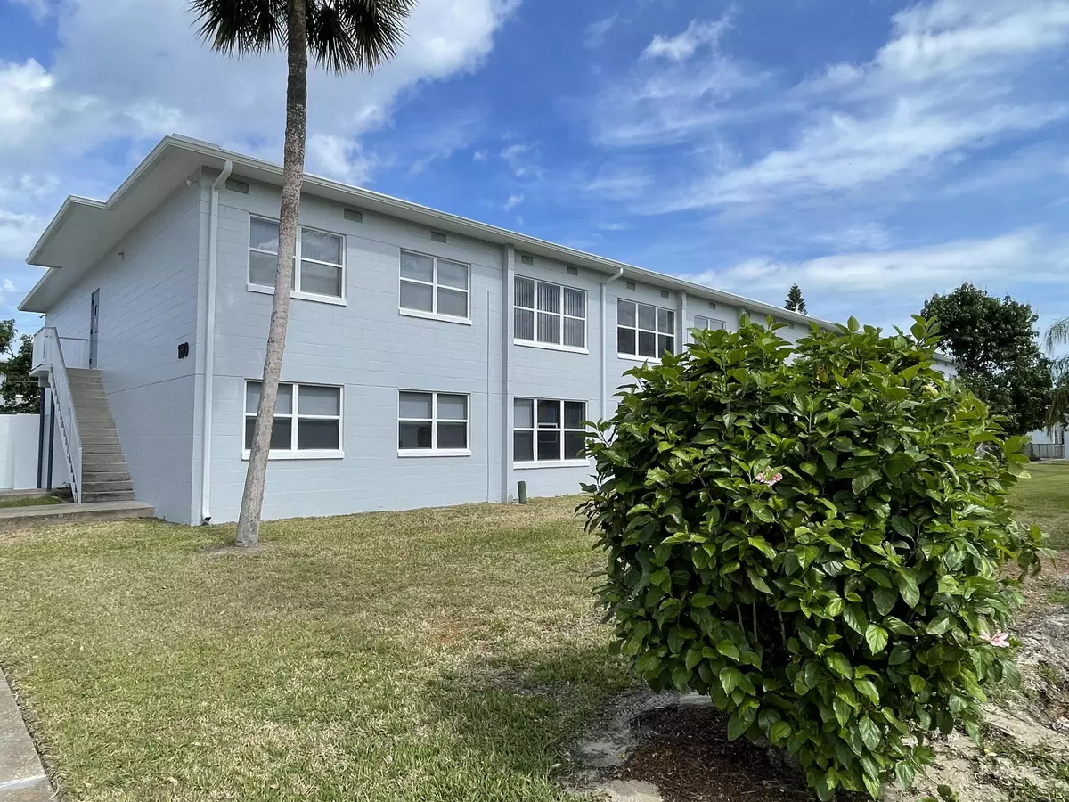 Merritt Island, FL 32952,160 Bounty ST #203